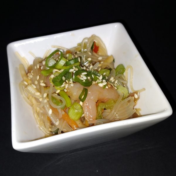 Asiatischer Glasnudelsalat mit Garnelen